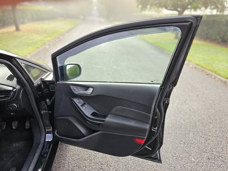 Used Ford Fiesta 2019 for sale - 76141956: Photo 31