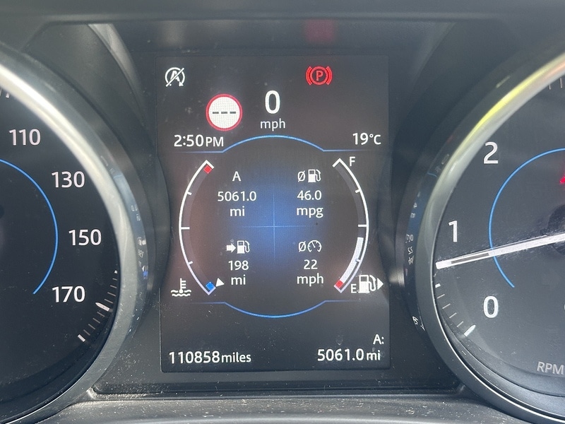 Used Jaguar XE 2017 for sale - 76100692: Photo 14
