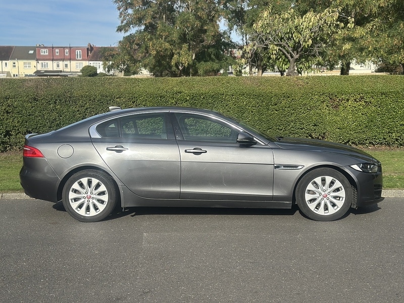 Used Jaguar XE 2017 for sale - 76100692: Photo 2