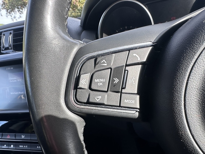 Used Jaguar XE 2017 for sale - 76100692: Photo 28