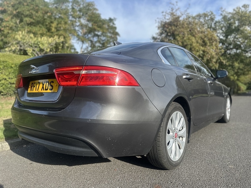 Used Jaguar XE 2017 for sale - 76100692: Photo 4