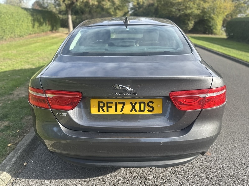 Used Jaguar XE 2017 for sale - 76100692: Photo 5