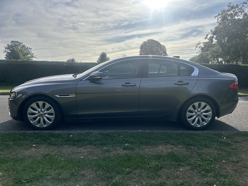 Used Jaguar XE 2017 for sale - 76100692: Photo 9