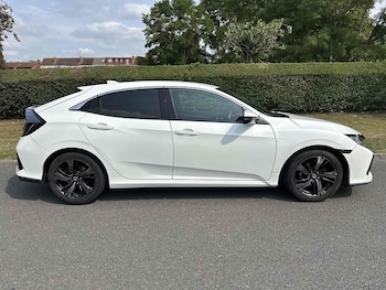 Used Honda Civic 2018 for sale - 75639251: Photo