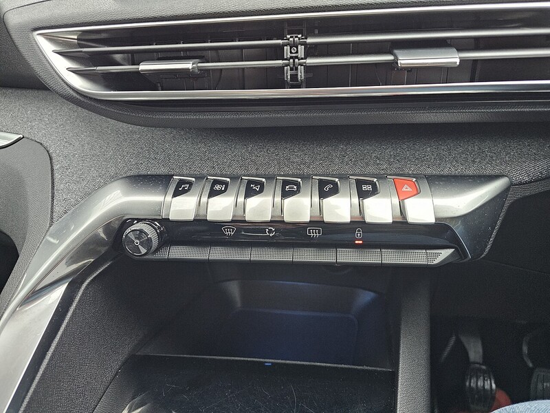 Used Peugeot 3008 2019 for sale - 77059738: Photo 18