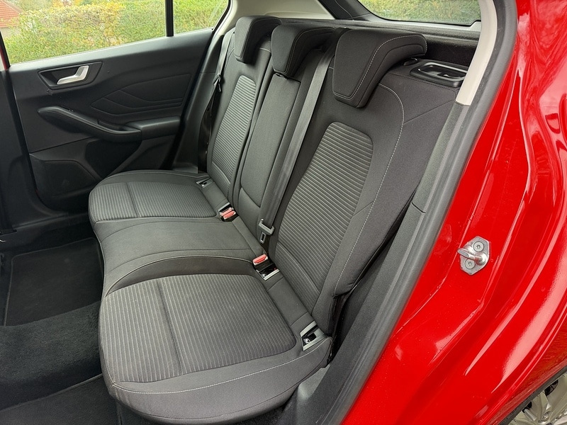 Used Ford Focus 2019 for sale - 76383138: Photo 19