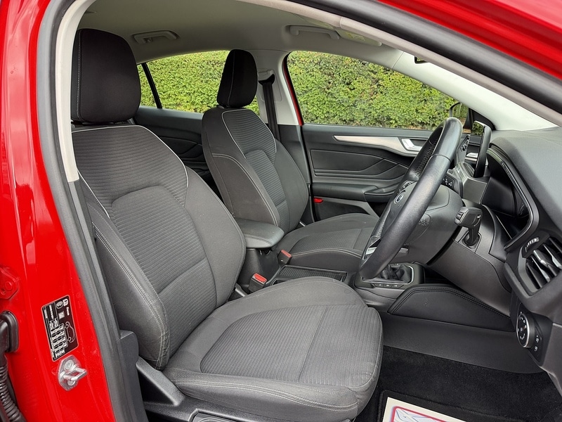 Used Ford Focus 2019 for sale - 76383138: Photo 22