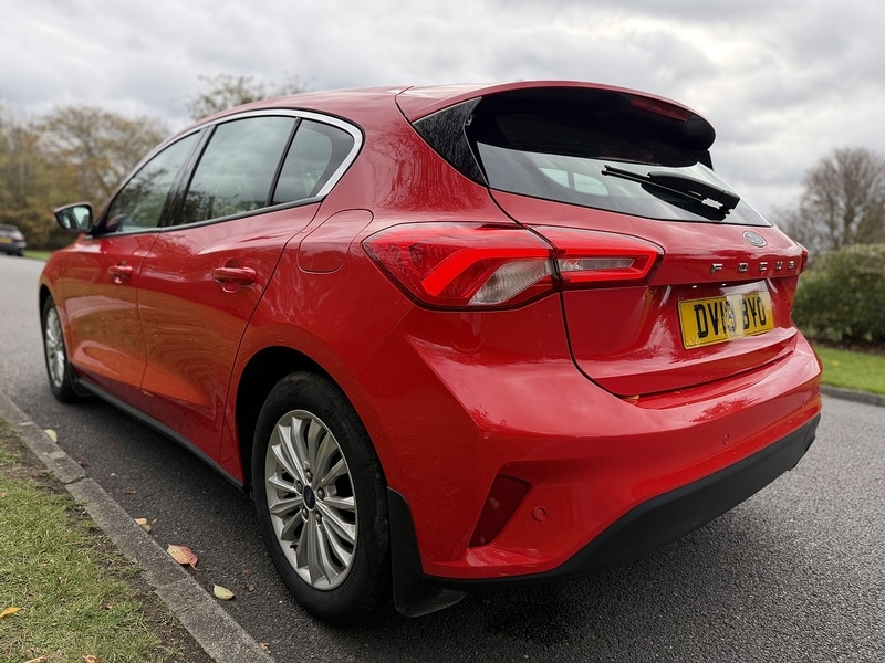 Used Ford Focus 2019 for sale - 76383138: Photo 8