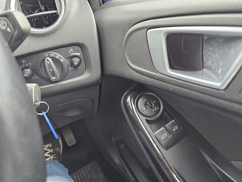 Used Ford Fiesta 2017 for sale - 76156363: Photo 25