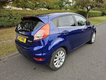 Used Ford Fiesta 2017 for sale - 76156363: Photo