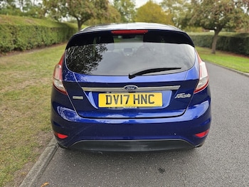 Used Ford Fiesta 2017 for sale - 76156363: Photo