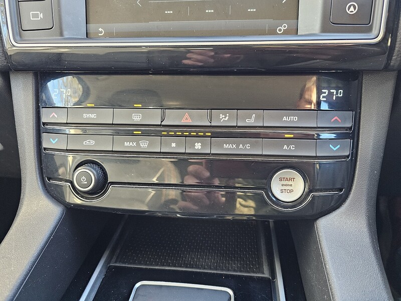 Used Jaguar F-Pace 2016 for sale - 76758758: Photo 19