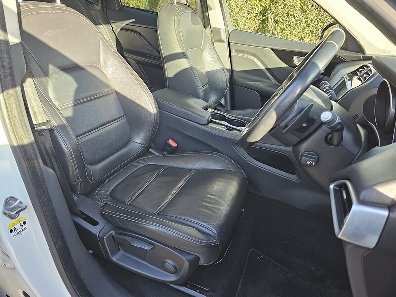Used Jaguar F-Pace 2016 for sale - 76758758: Photo 29