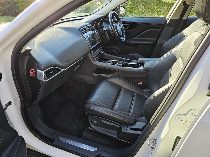 Used Jaguar F-Pace 2016 for sale - 76758758: Photo 30