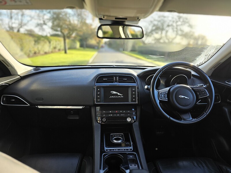 Used Jaguar F-Pace 2016 for sale - 76758758: Photo 36