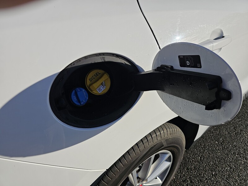 Used Jaguar F-Pace 2016 for sale - 76758758: Photo 39