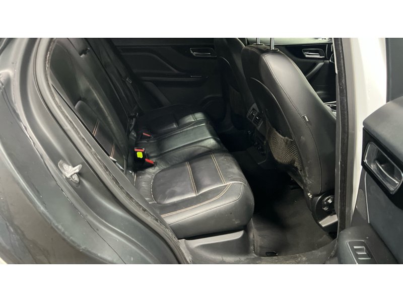 Used Jaguar F-Pace 2016 for sale - 76758758: Photo 9