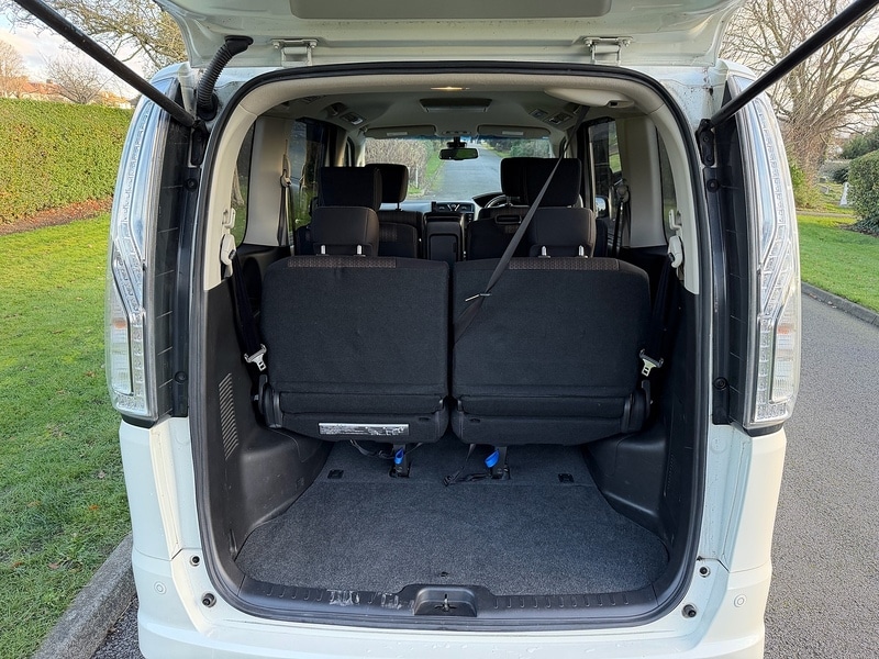 Used Nissan Serena 2025 for sale - 77024015: Photo 6