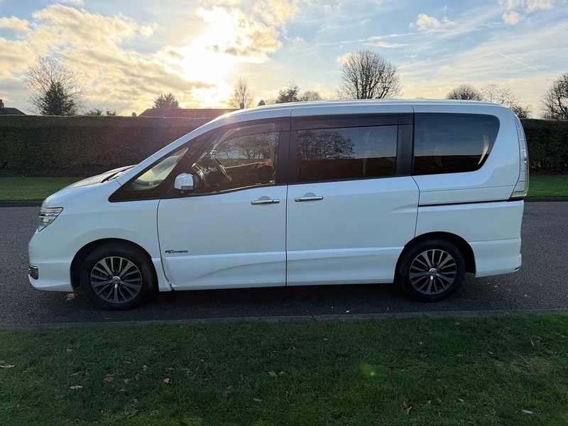 Used Nissan Serena 2025 for sale - 77024015: Photo 9
