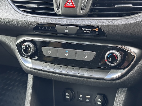 Used Hyundai i30 2017 for sale - 76232365: Photo 34