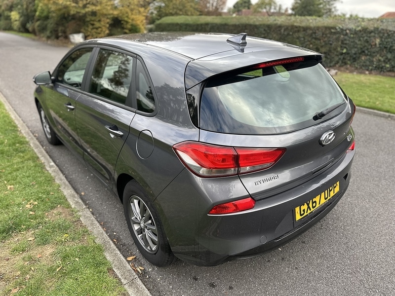 Used Hyundai i30 2017 for sale - 76232365: Photo 7