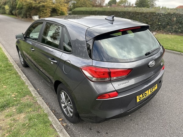 Used Hyundai i30 2017 for sale - 76232365: Photo 7