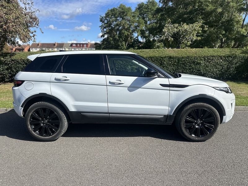 Used Land Rover Range Rover Evoque 2016 for sale - 76756872: Photo 2