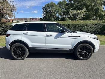 Used Land Rover Range Rover Evoque 2016 for sale - 76756872: Photo