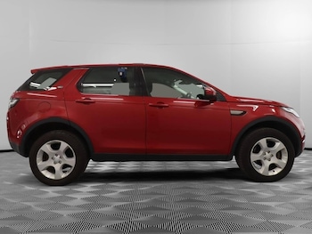 Used Land Rover Discovery Sport 2019 for sale - 76986559: Photo