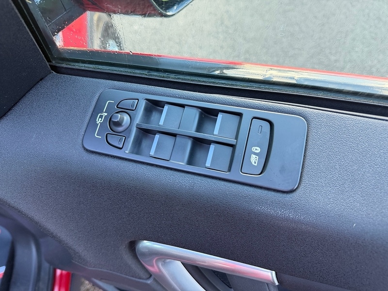 Used Land Rover Discovery Sport 2019 for sale - 76986559: Photo 32