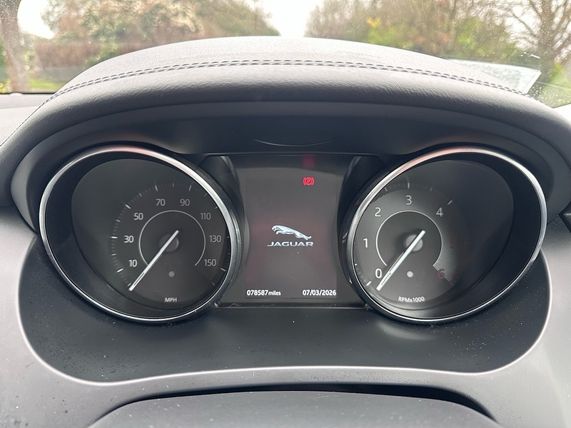 Used Jaguar E-Pace 2019 for sale - 77797367: Photo 14