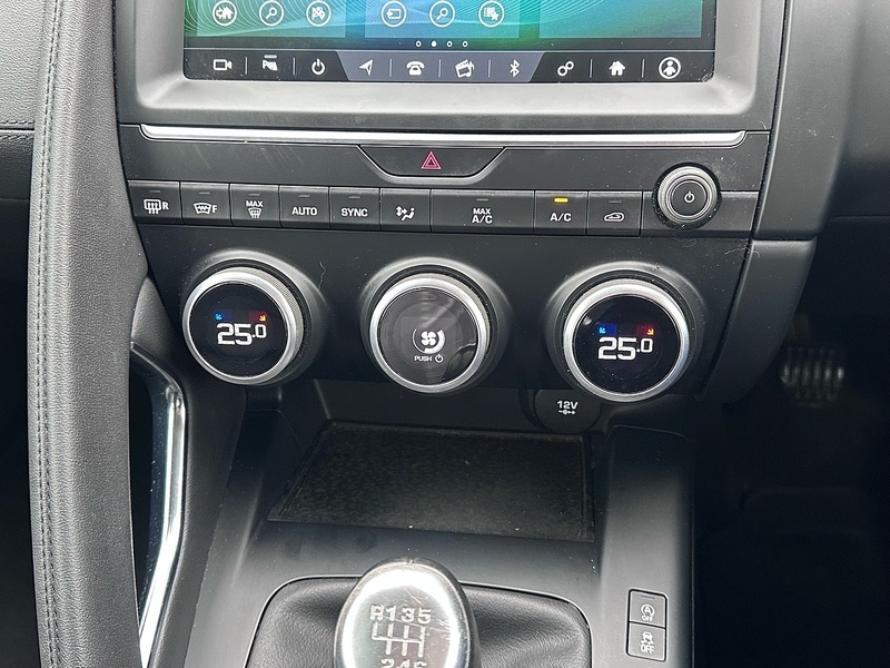 Used Jaguar E-Pace 2019 for sale - 77797367: Photo 39