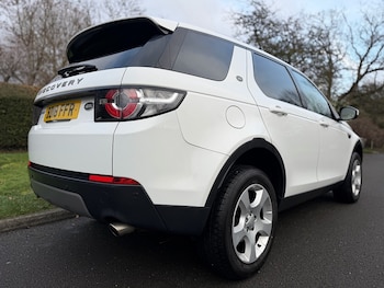 Used Land Rover Discovery Sport 2018 for sale - 78993178: Photo