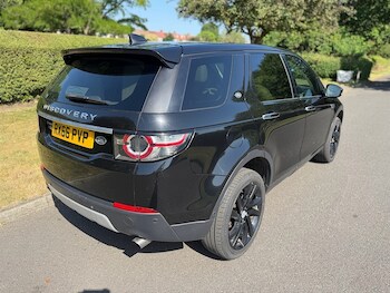 Used Land Rover Discovery Sport 2017 for sale - 78726547: Photo