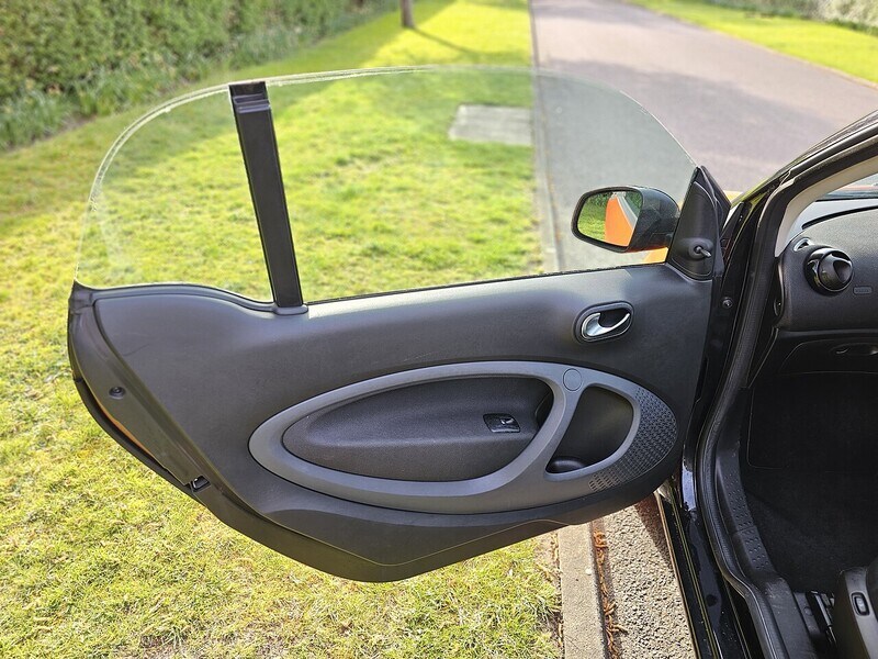 Used smart fortwo 2016 for sale - 78207357: Photo 32