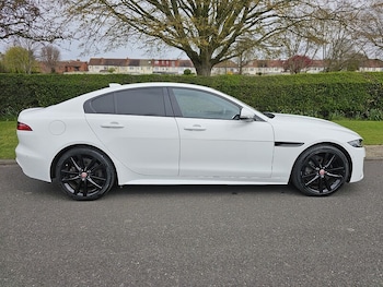 Used Jaguar XE 2020 for sale - 79562152: Photo