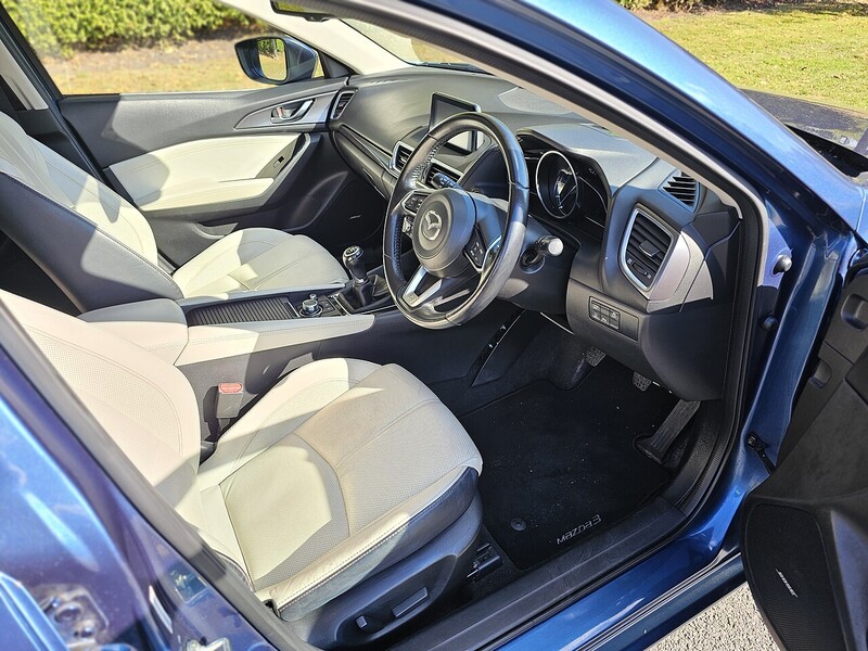 Used Mazda Mazda3 2017 for sale - 76128110: Photo 24