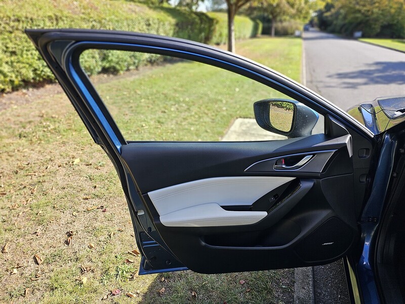 Used Mazda Mazda3 2017 for sale - 76128110: Photo 39