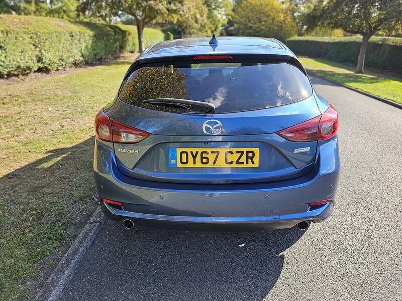 Used Mazda Mazda3 2017 for sale - 76128110: Photo 4