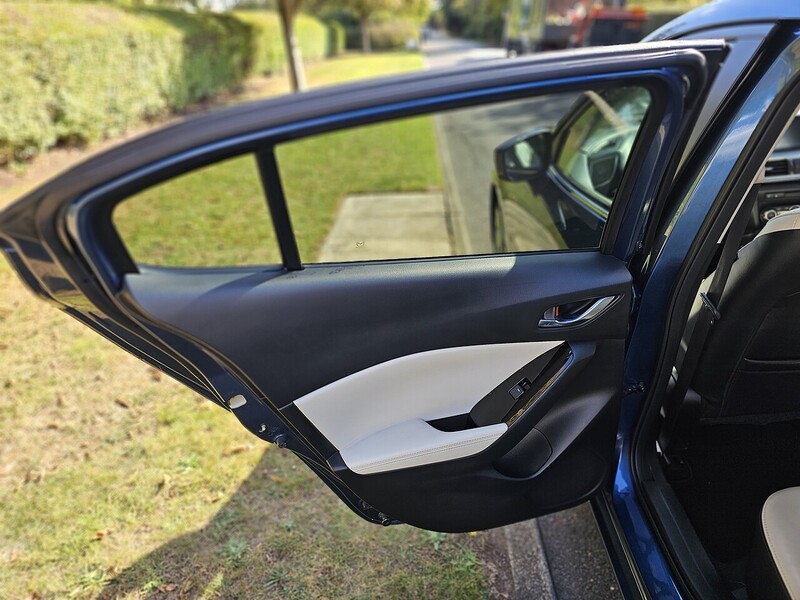 Used Mazda Mazda3 2017 for sale - 76128110: Photo 40
