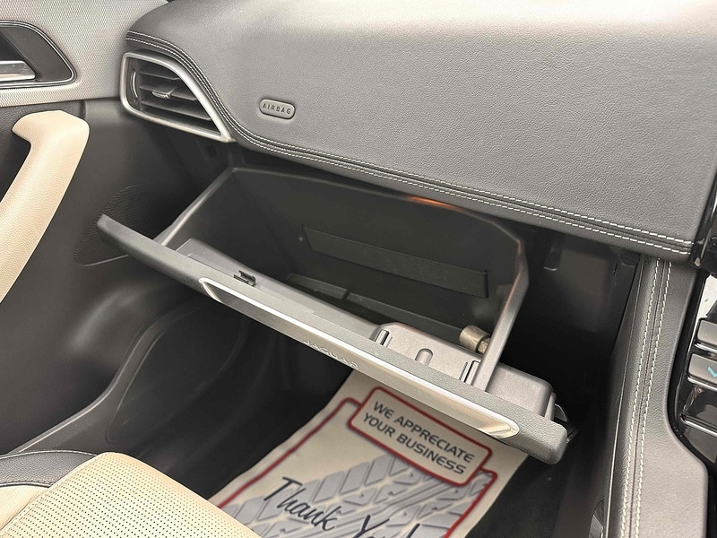 Used Jaguar F-Pace 2016 for sale - 77963581: Photo 35