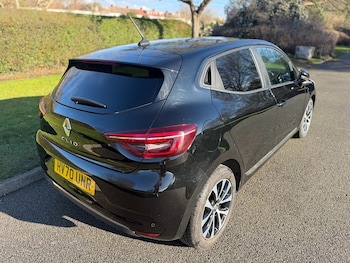 Used Renault Clio 2020 for sale - 79435455: Photo