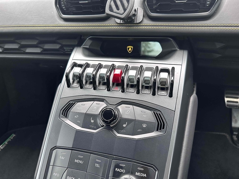 Vehicle 33