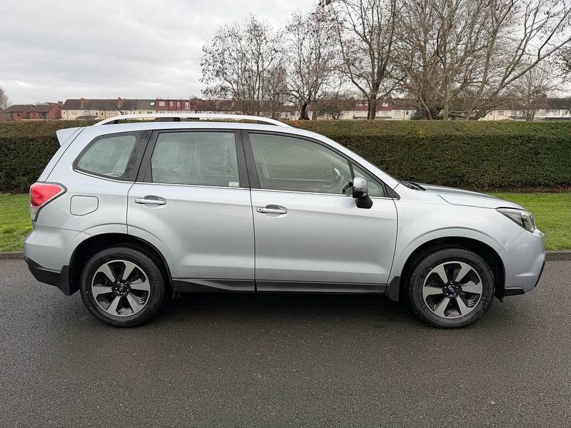 Used Subaru Forester 2017 for sale - 77051558: Photo 2