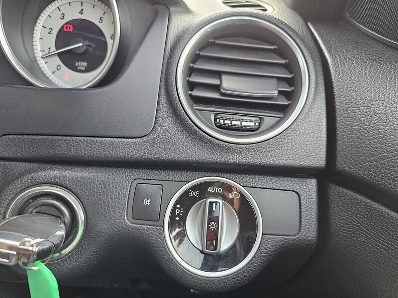 Used Mercedes-Benz C Class 2012 for sale - 77812760: Photo 23