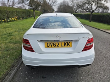 Used Mercedes-Benz C Class 2012 for sale - 77812760: Photo