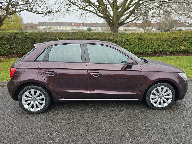 Used Audi A1 2015 for sale - 76756871: Photo 2