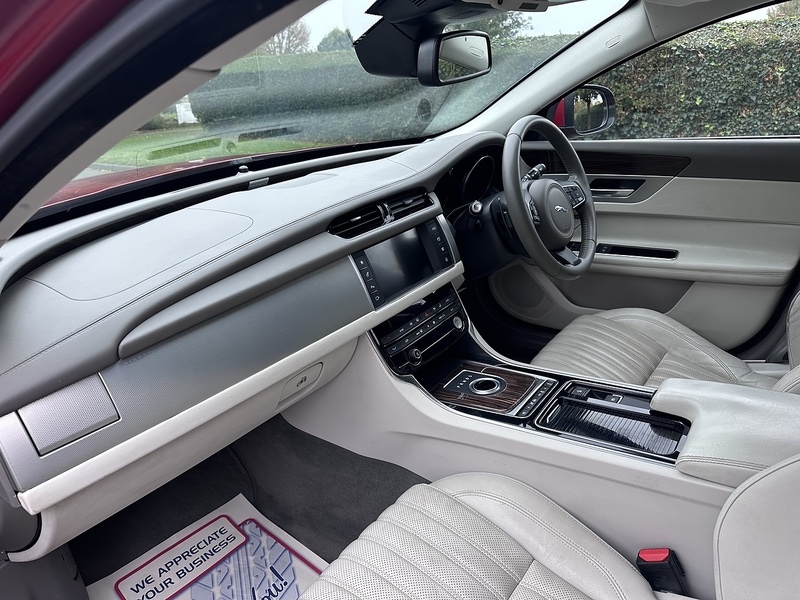 Used Jaguar XF 2016 for sale - 76250247: Photo 17