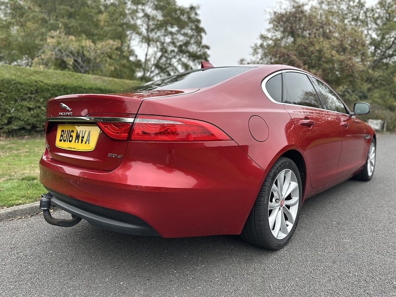 Used Jaguar XF 2016 for sale - 76250247: Photo 4