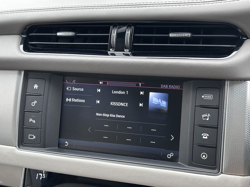 Used Jaguar XF 2016 for sale - 76250247: Photo 47